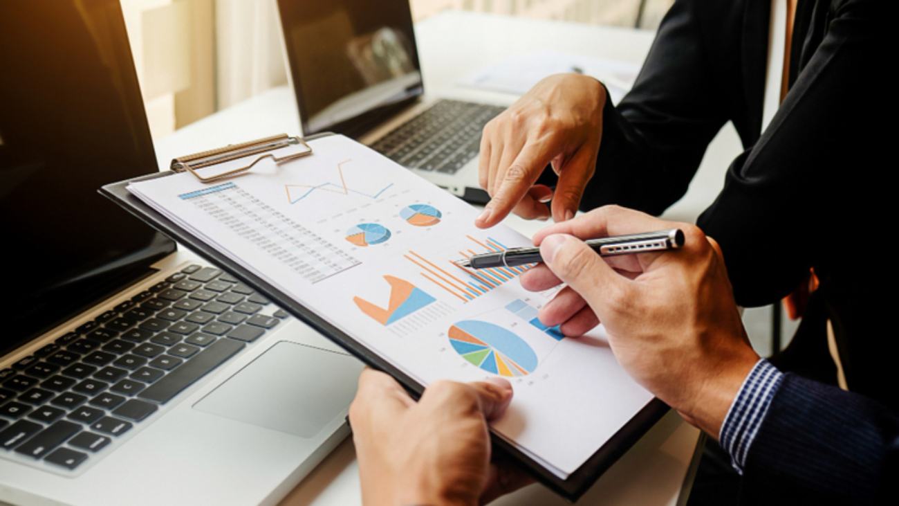 Accountant in Tarneit